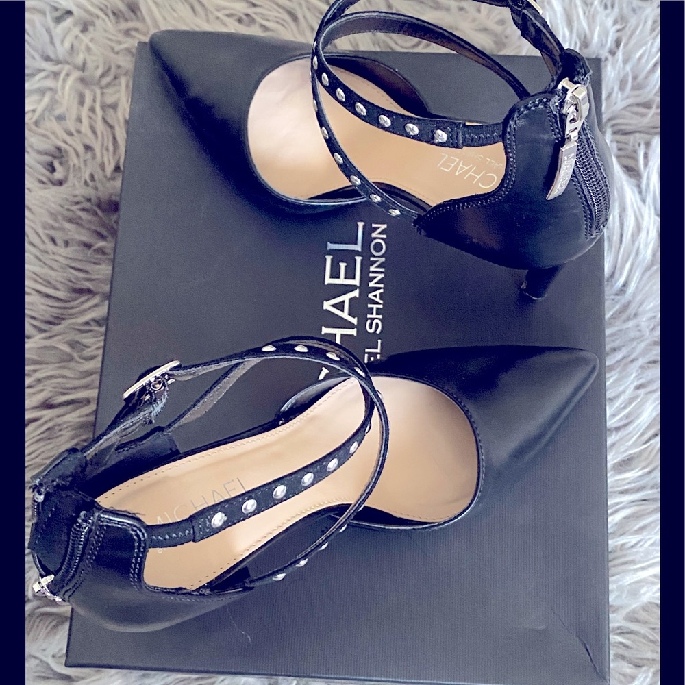 Black heels with a dash of silver